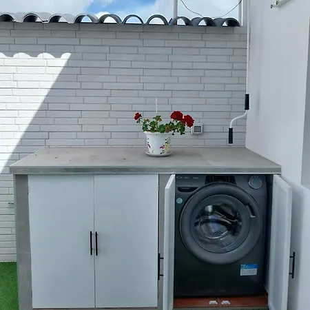 Roque's House A